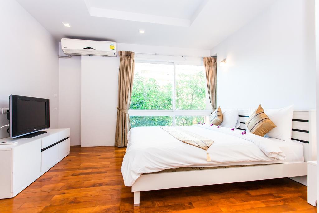 Haven Lagoon Condominium Apartment *