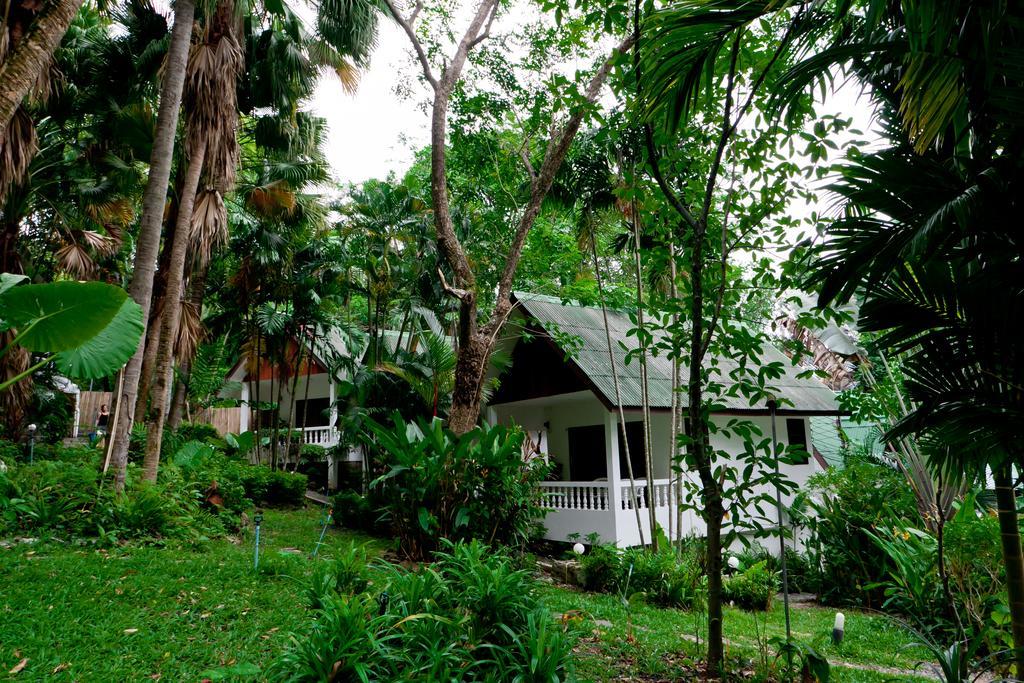 Fullmoon Beach Resort 2*