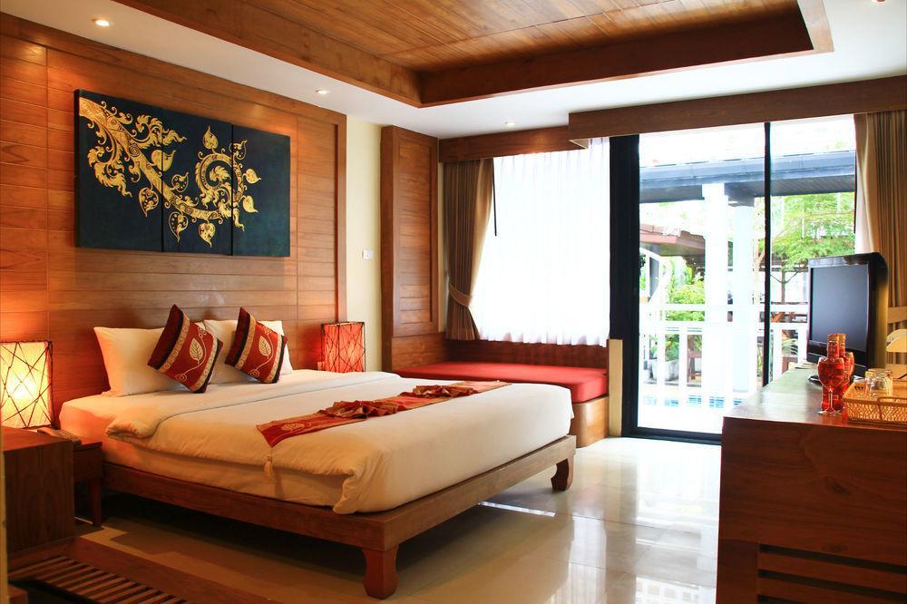 Honey Resort, Hotel