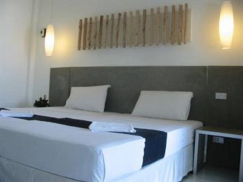 Cliff Contemporary Boutique Bungalows Hotel