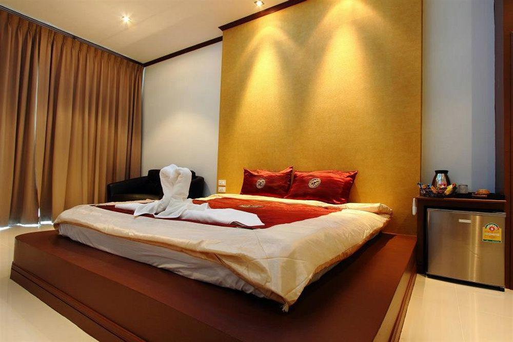 Chalong Sea View Inn 3*