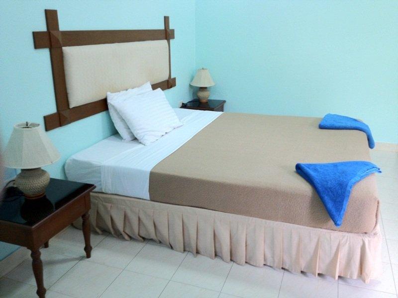 Relax Garden Bungalow Hotel Phuket