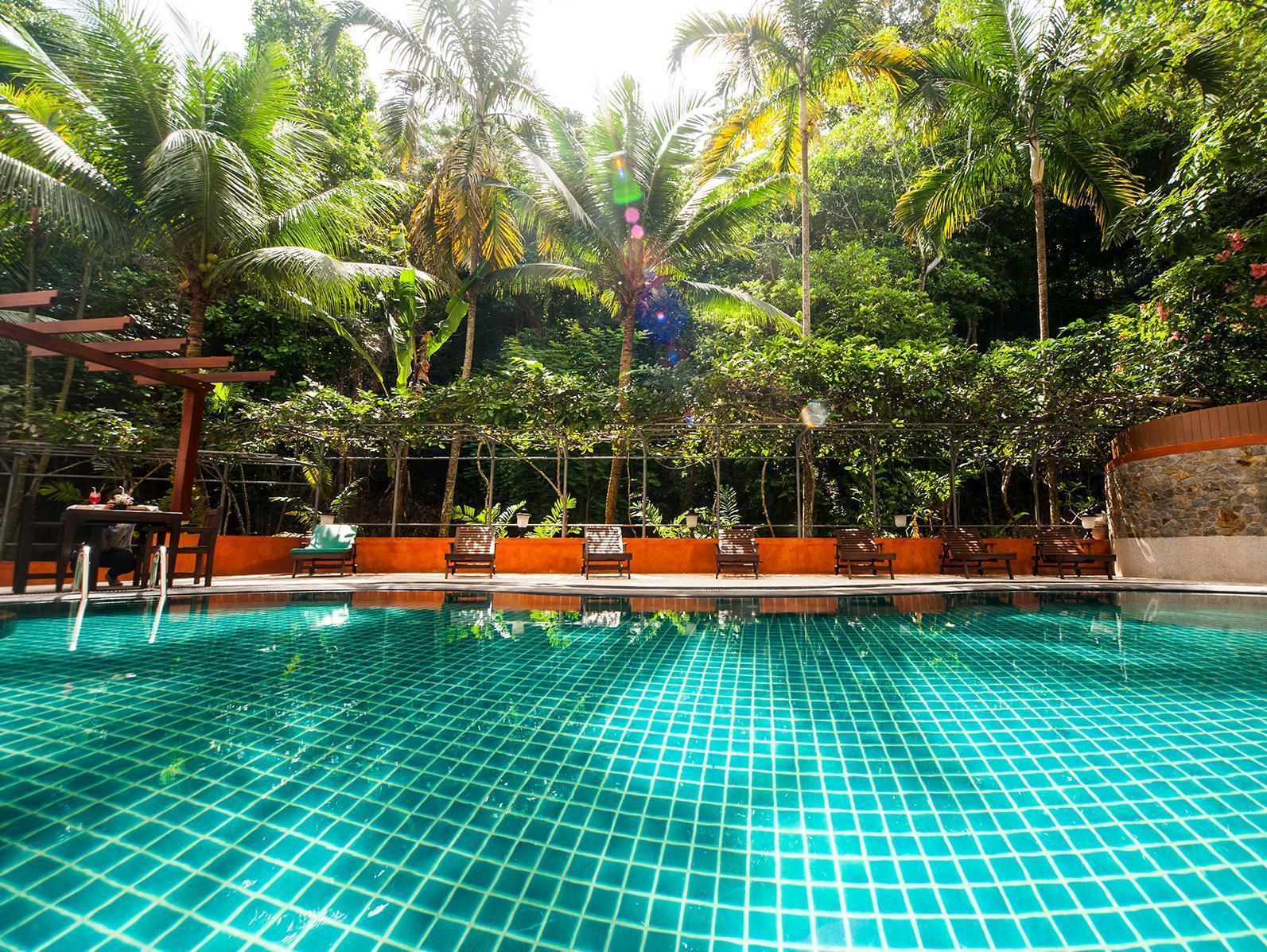 Ratana Hill Aparthotel 3*