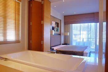 The Pearl Of Naithon