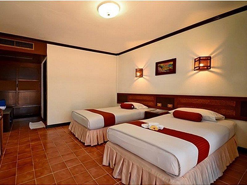 Resort Coral Island