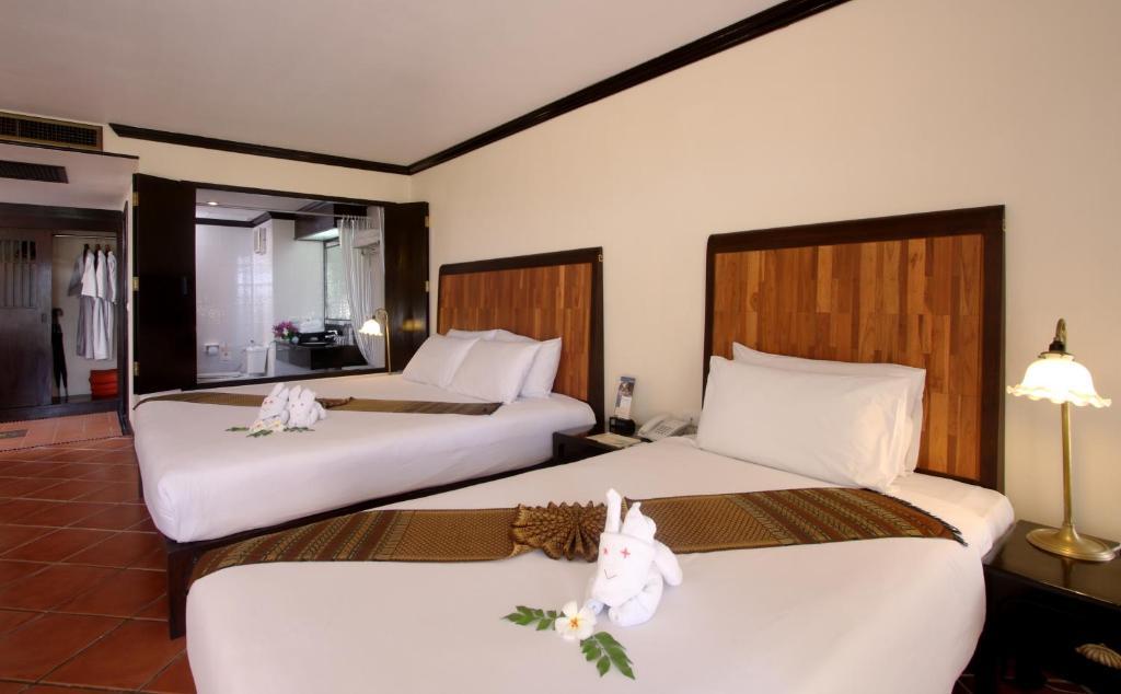 Resort The Front Village - Sha Karon