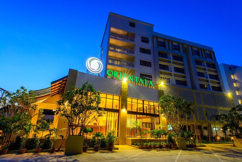 Hotel Recenta Suanluang 4*