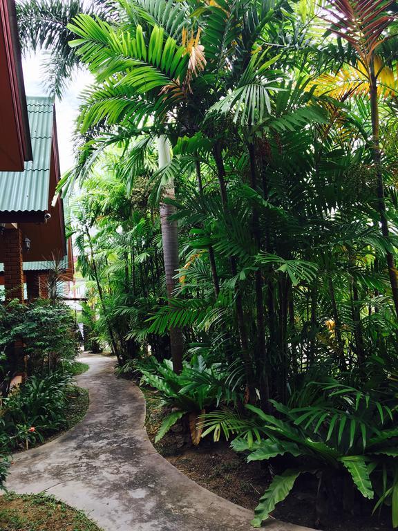 Tanamas House