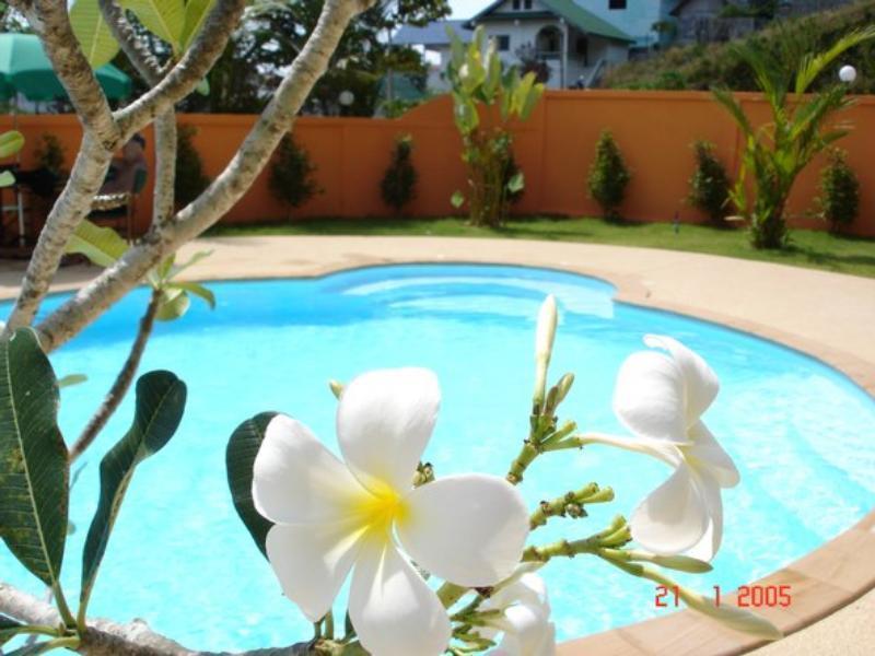Fullmoon Beach Resort Karon