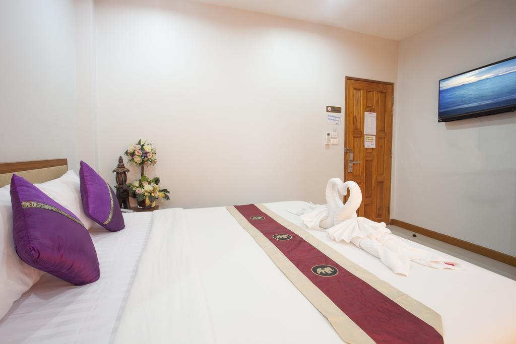 Hip Yaya Residences Hotel