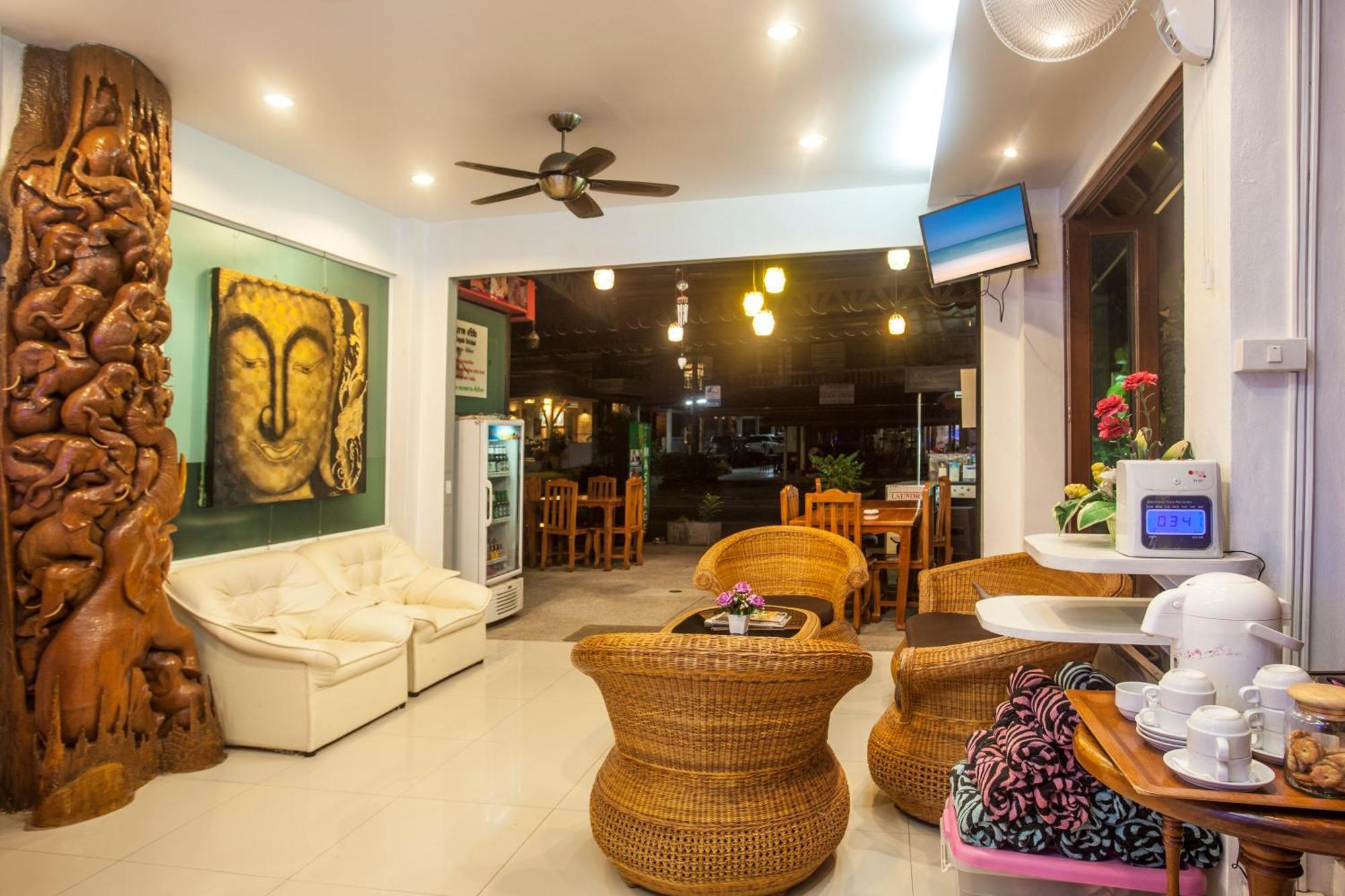 Hotel Hip Yaya Residences 2*