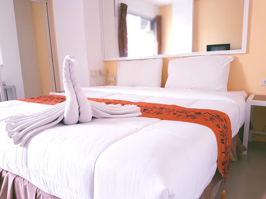 Inn Lords Palace 2*