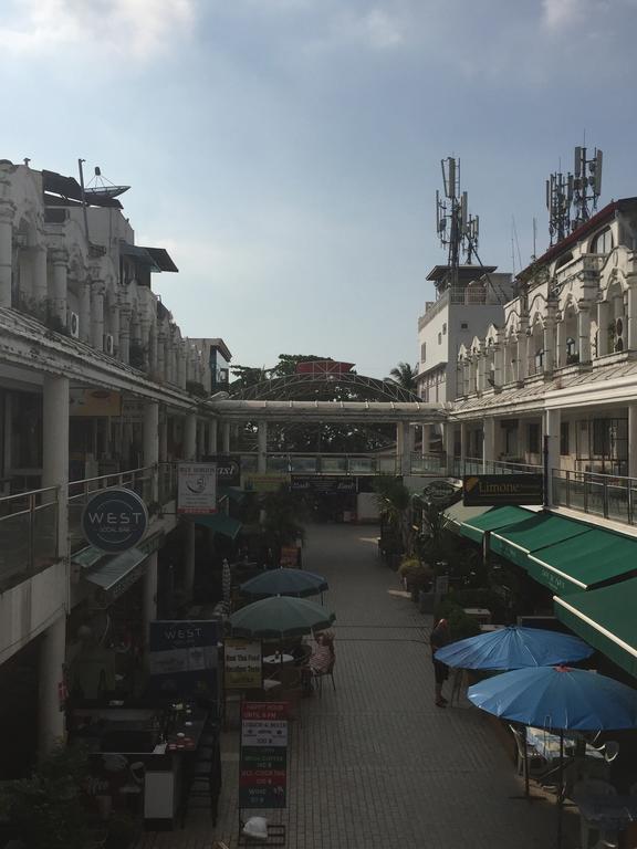Cafe De Paris Patong