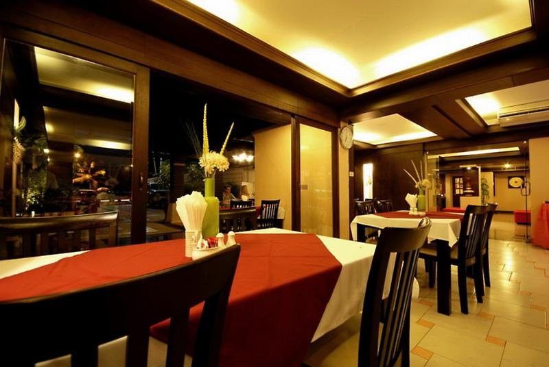 Phuket Island View - Sha Extra 4*