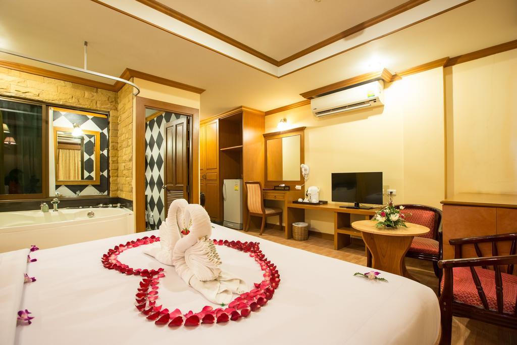 Bangkok Hotel Patong