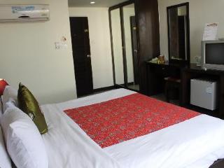 At Phuket Inn