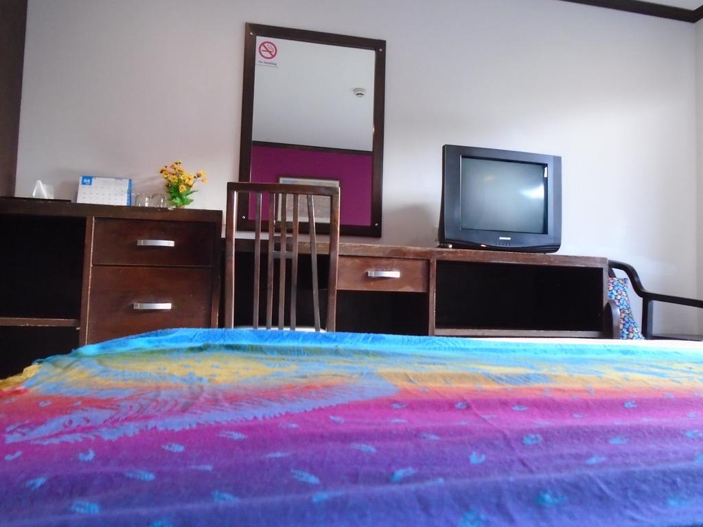 South Siam 3*
