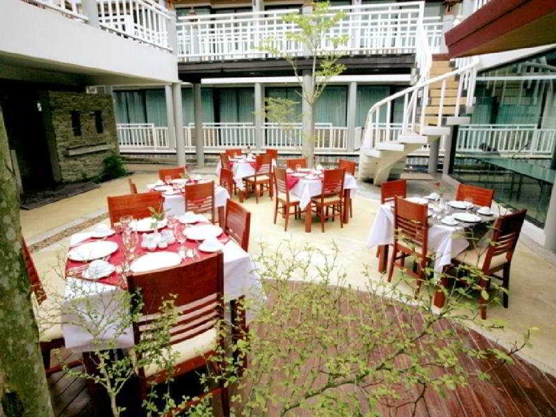 Hotel Honey Resort,