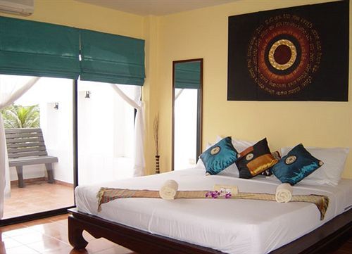 Hotel Karon Pool 3*