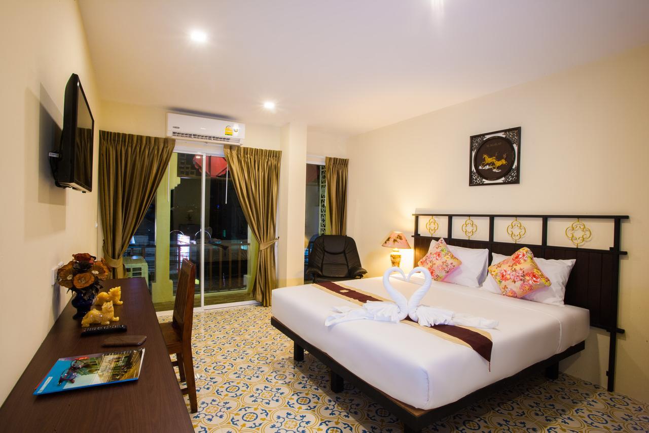 Le Hua Hotel