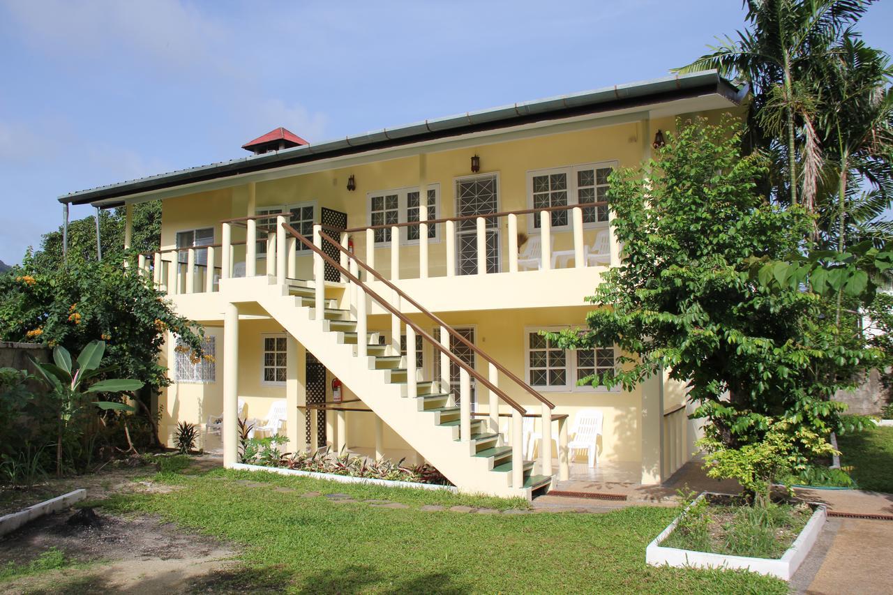 Mali Garden