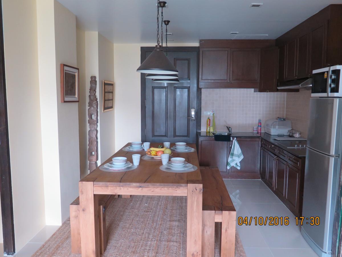 Haven Lagoon Condominium Apartment *