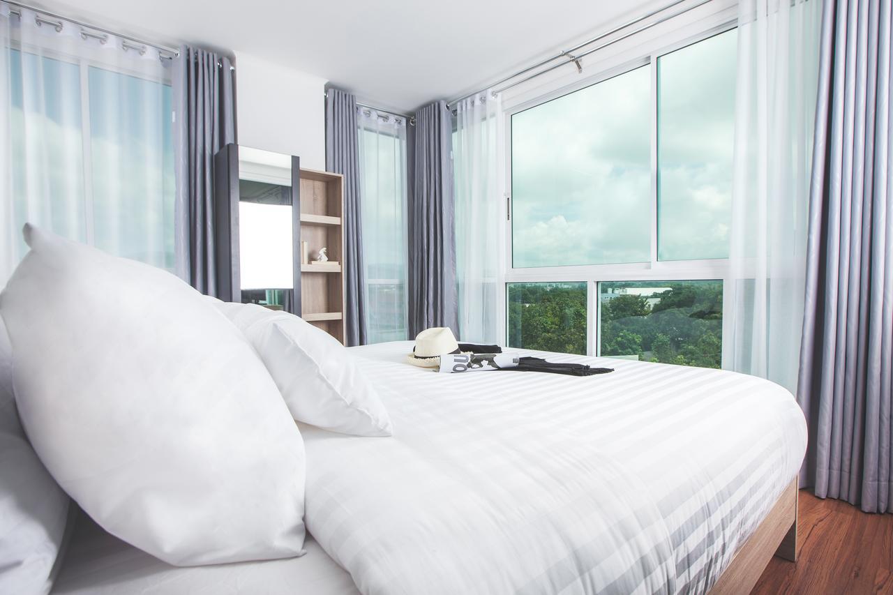 The Wide Condotel -