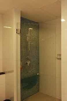 Jirana Patong Hotel 5*