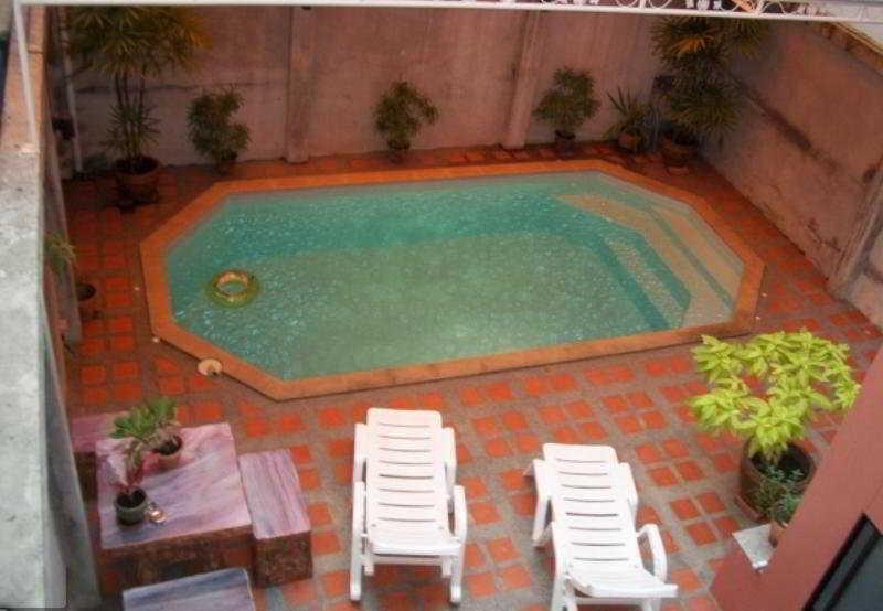 Hotel Capri 2*