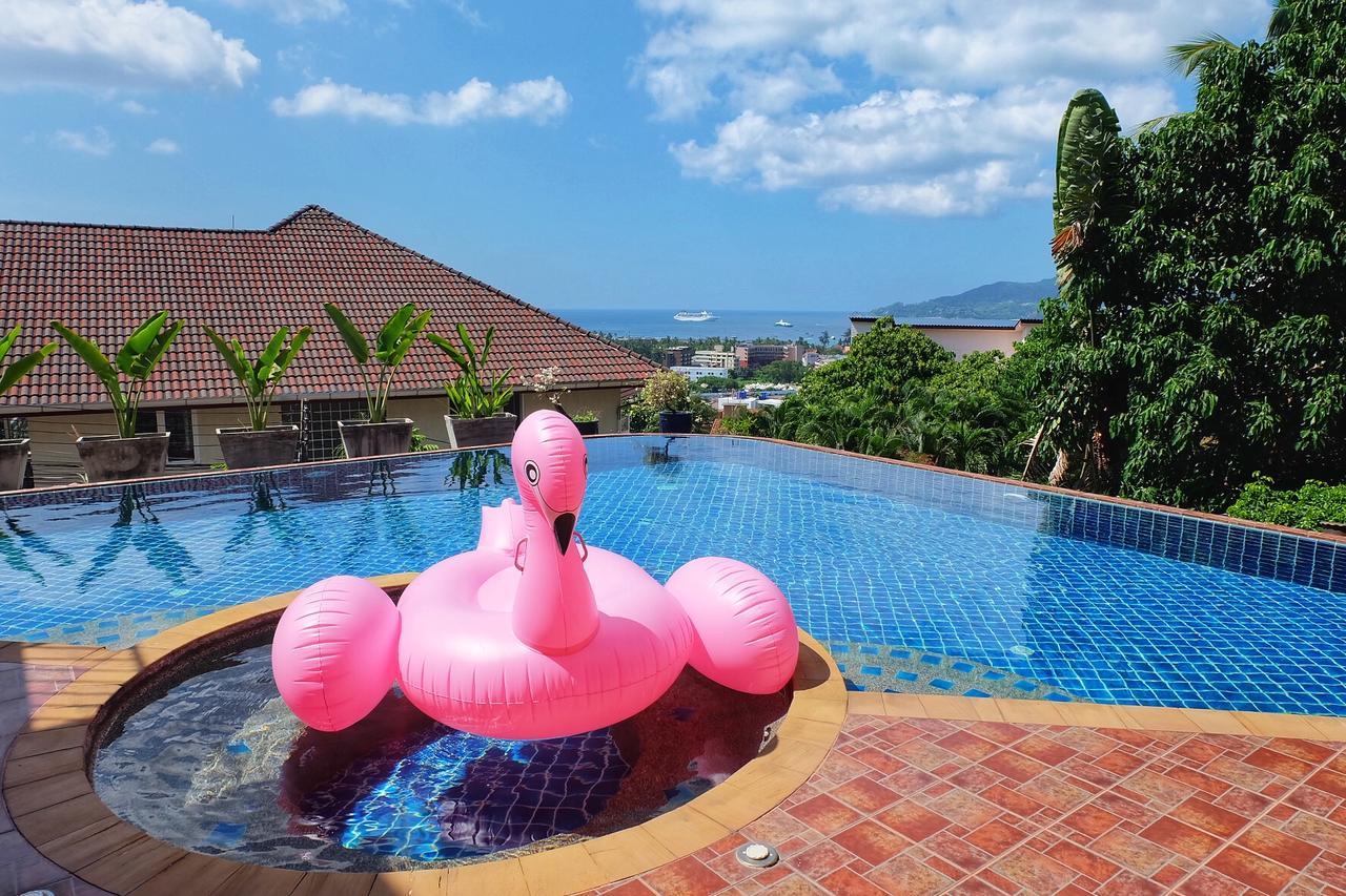 Happy Holidays Luxury Pool Villa *