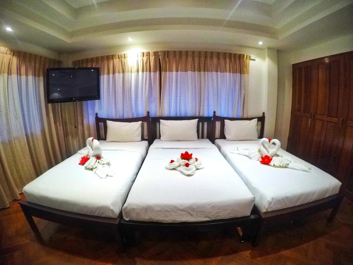 Happy Holidays Luxury Pool * Patong