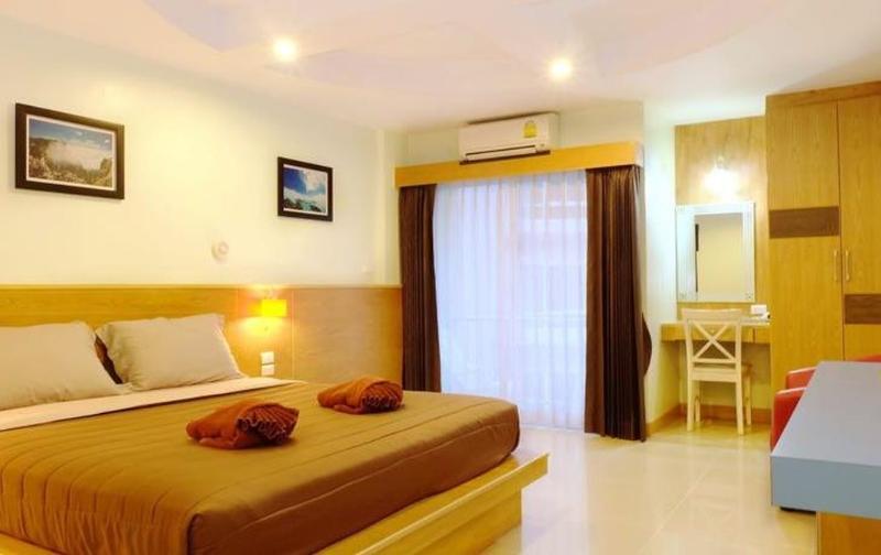 Hotel Eyes Patong