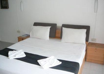 Cliff Contemporary Boutique Bungalows Hotel