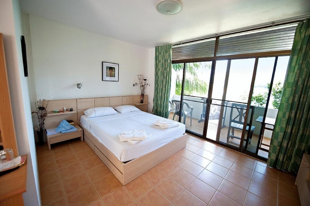 Cliff Contemporary Boutique Bungalows Karon