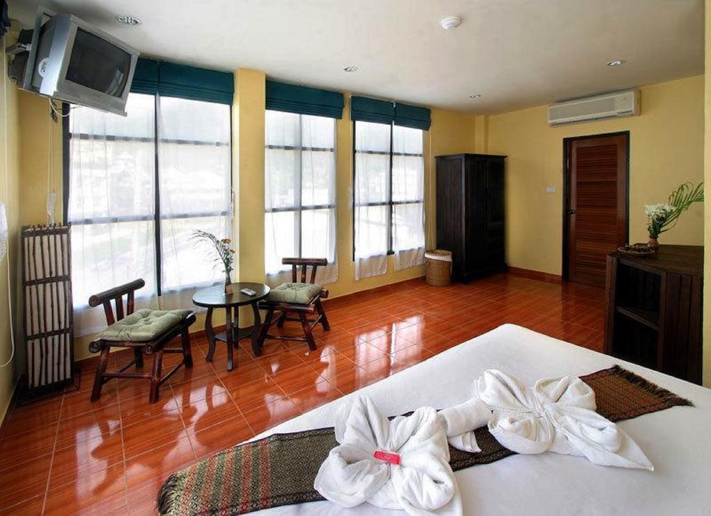 Karon Pool Hotel Phuket