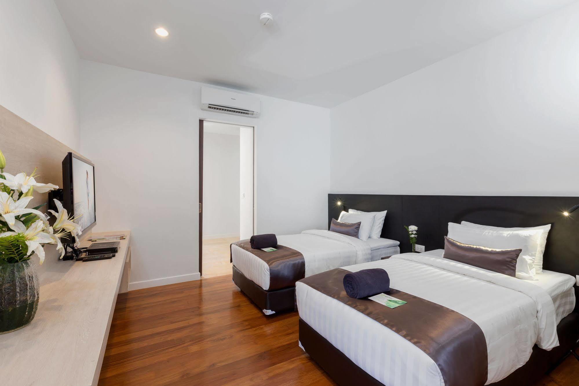 X10 Seaview At Resort 4*