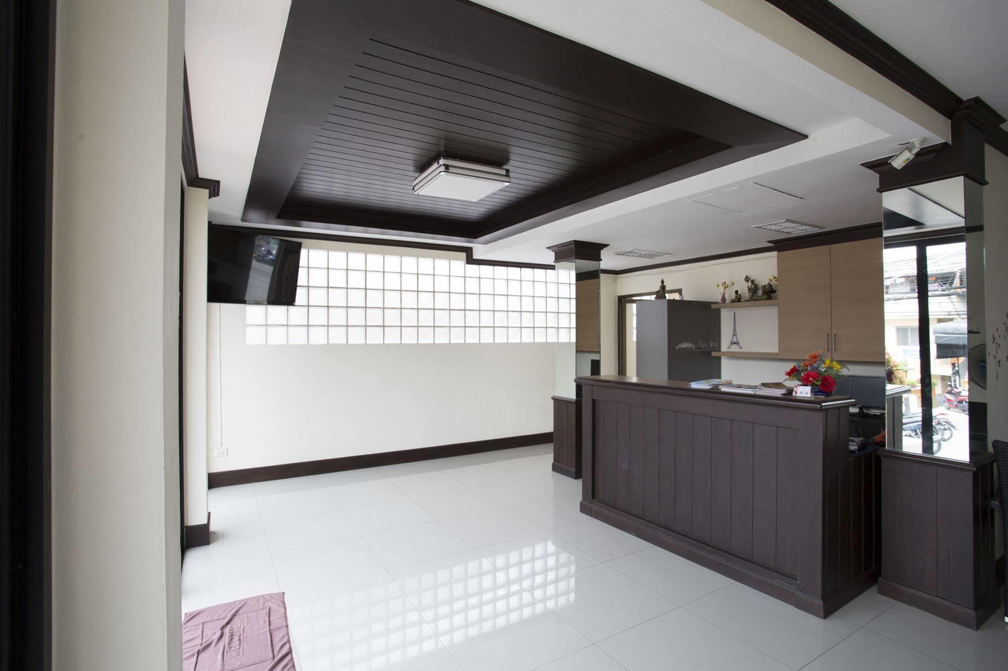 Hotel Paripas Express Patong 3*