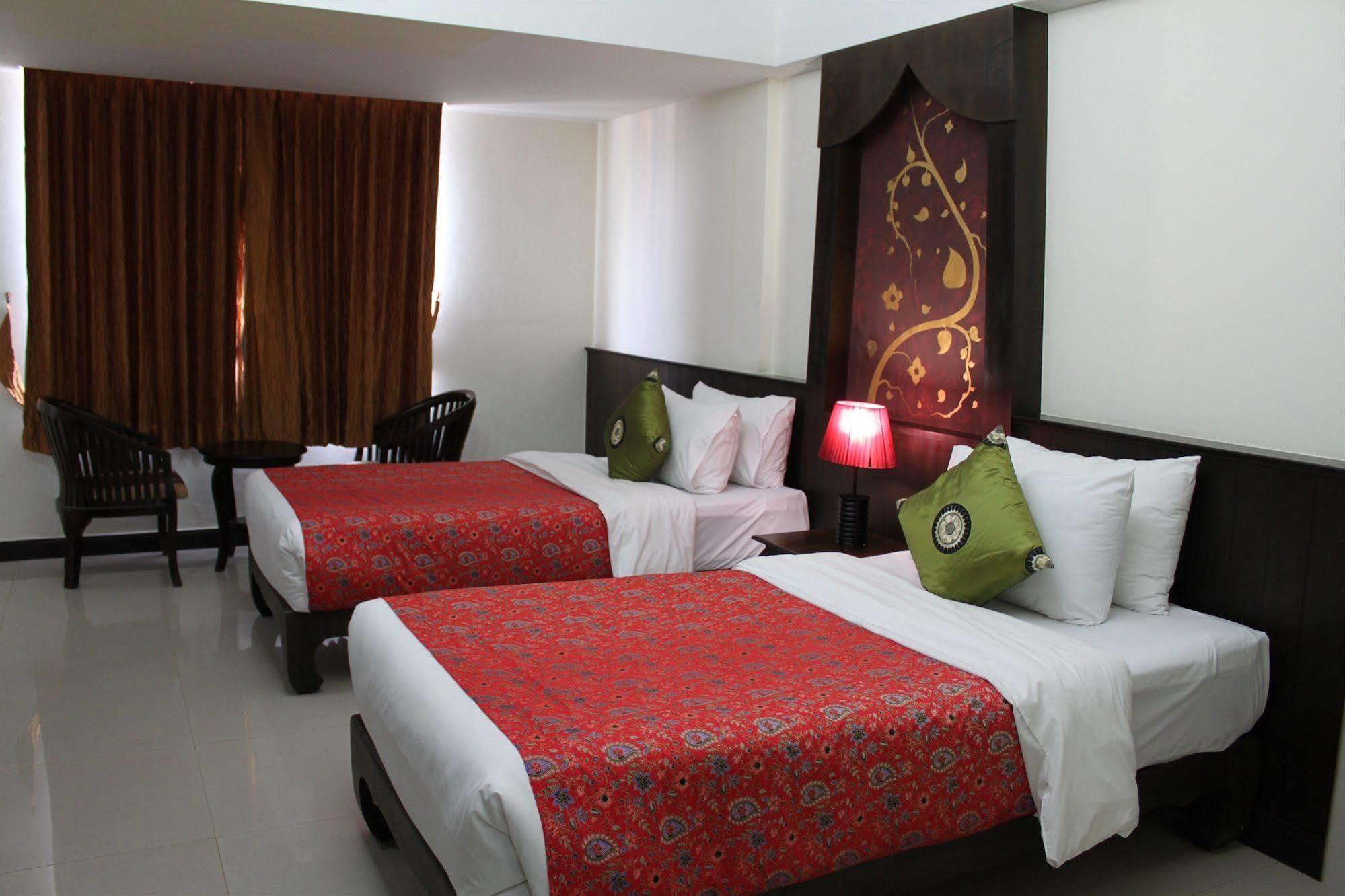At Phuket 2* Patong