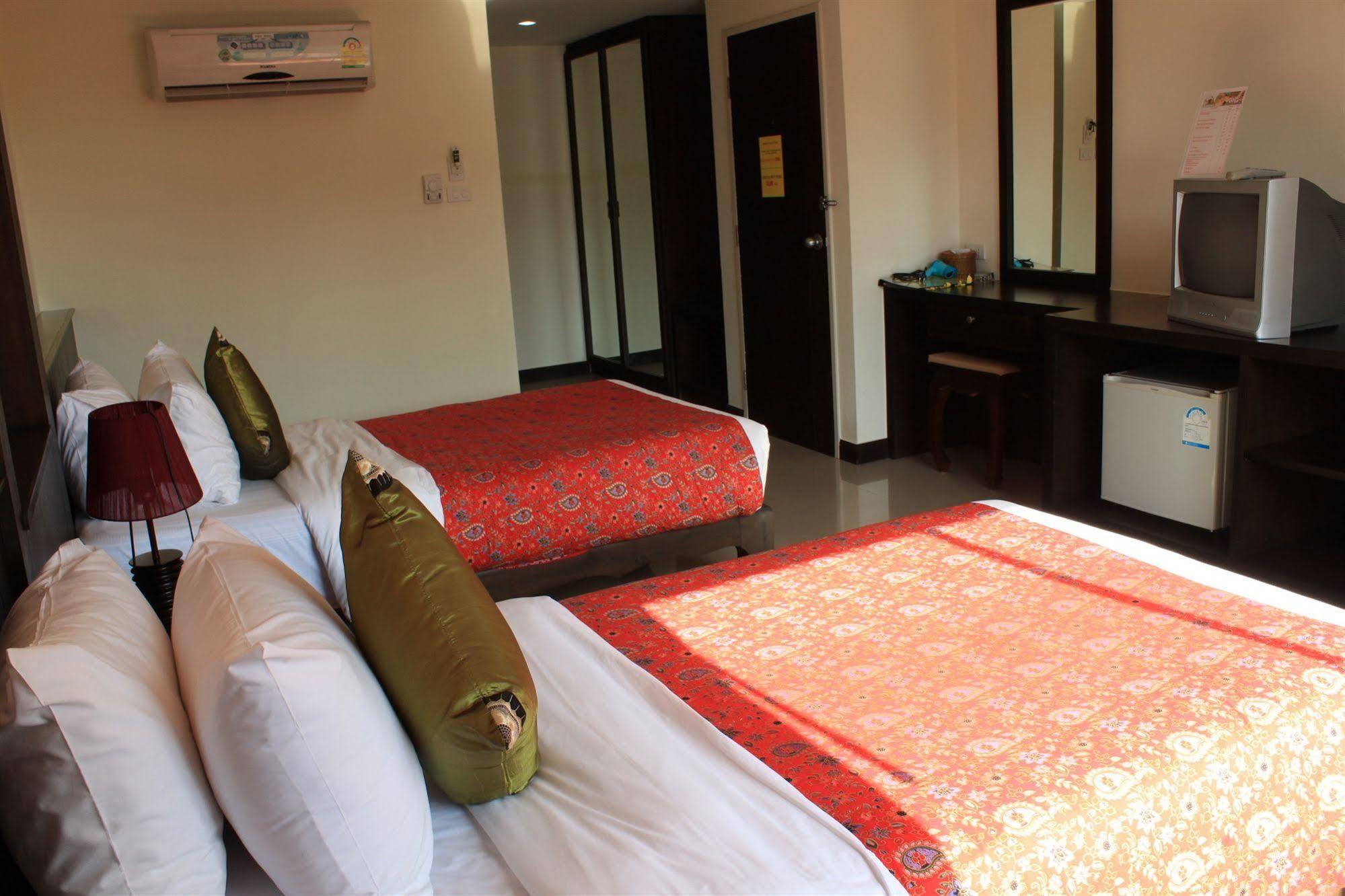 Inn At Phuket 2*