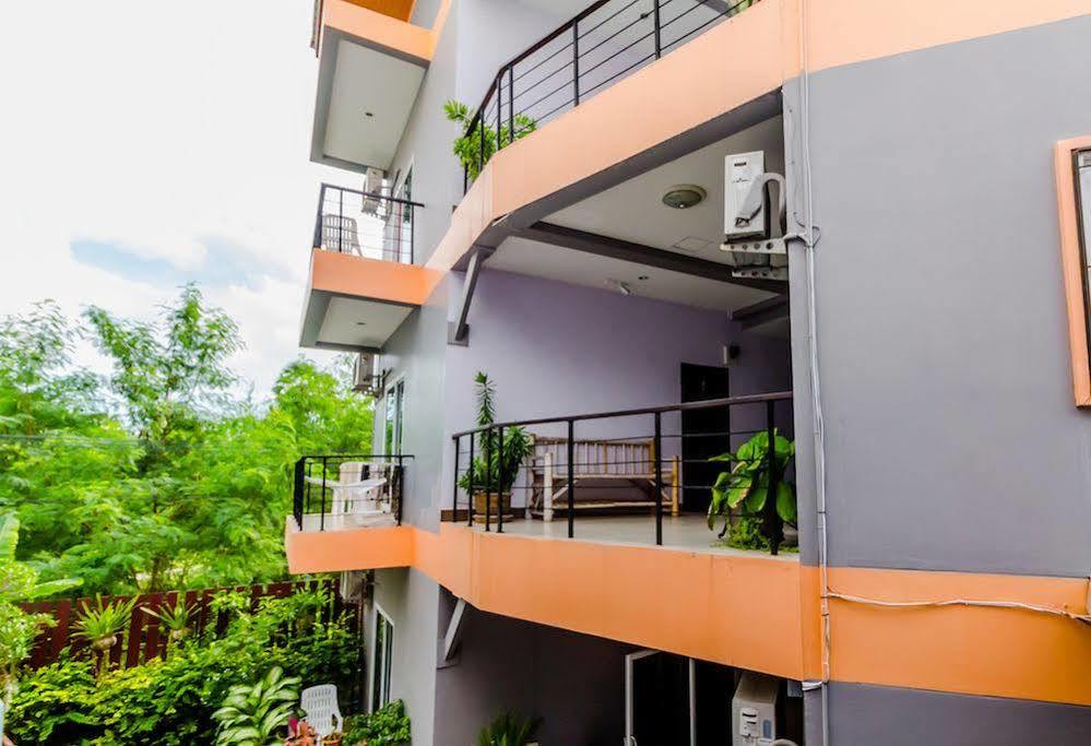 Baan Yuyen Guest house Karon