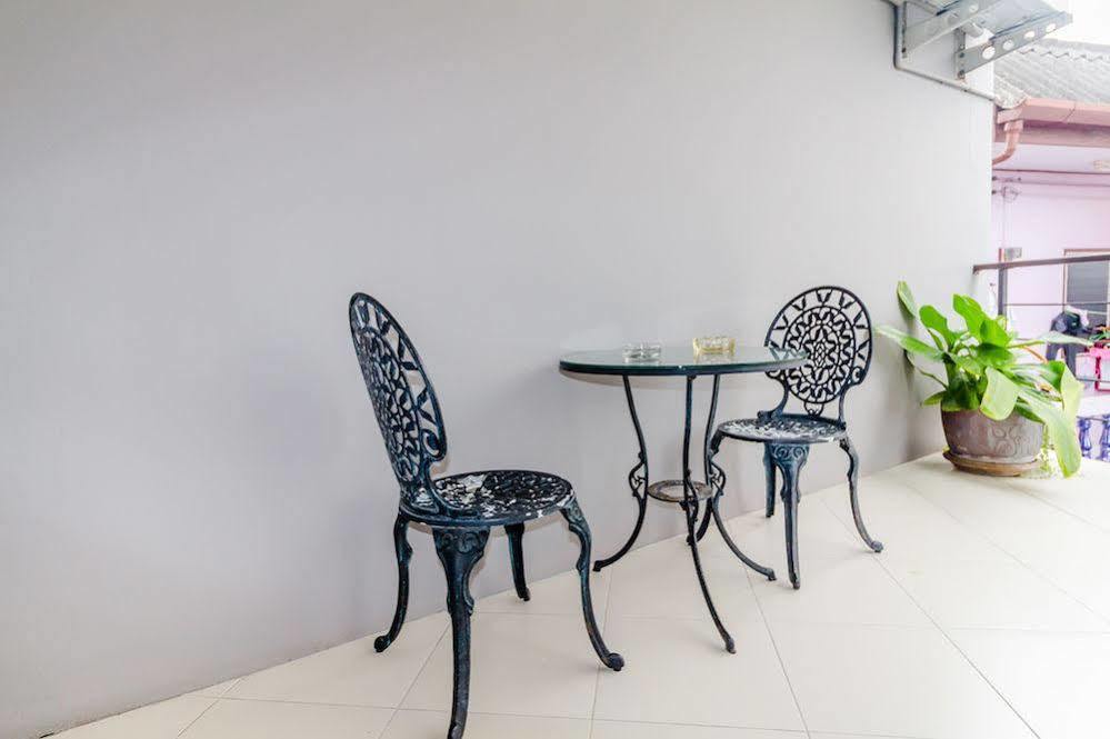 Baan Yuyen Guest house Karon