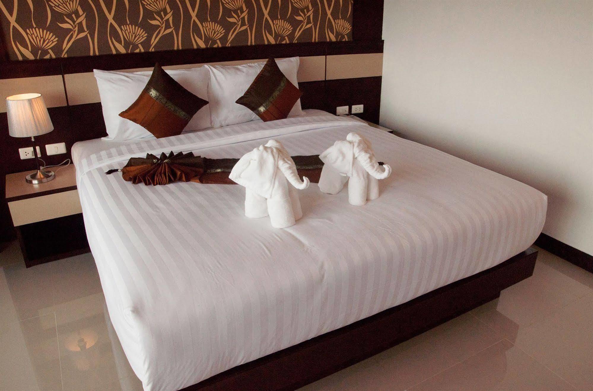 Hotel Mansion - Sha Certified Patong