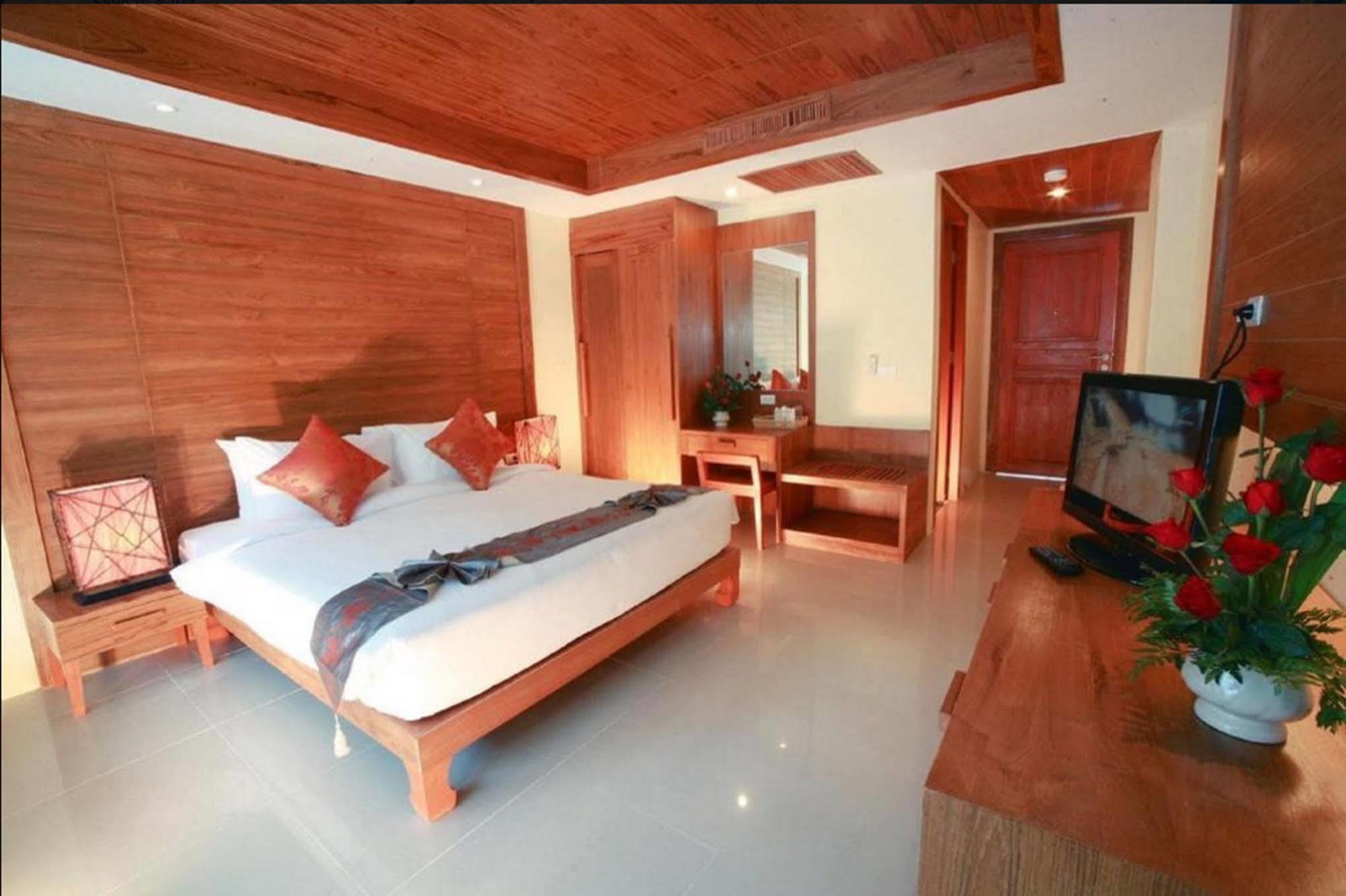Honey Resort, 3* Kata Beach (Phuket)