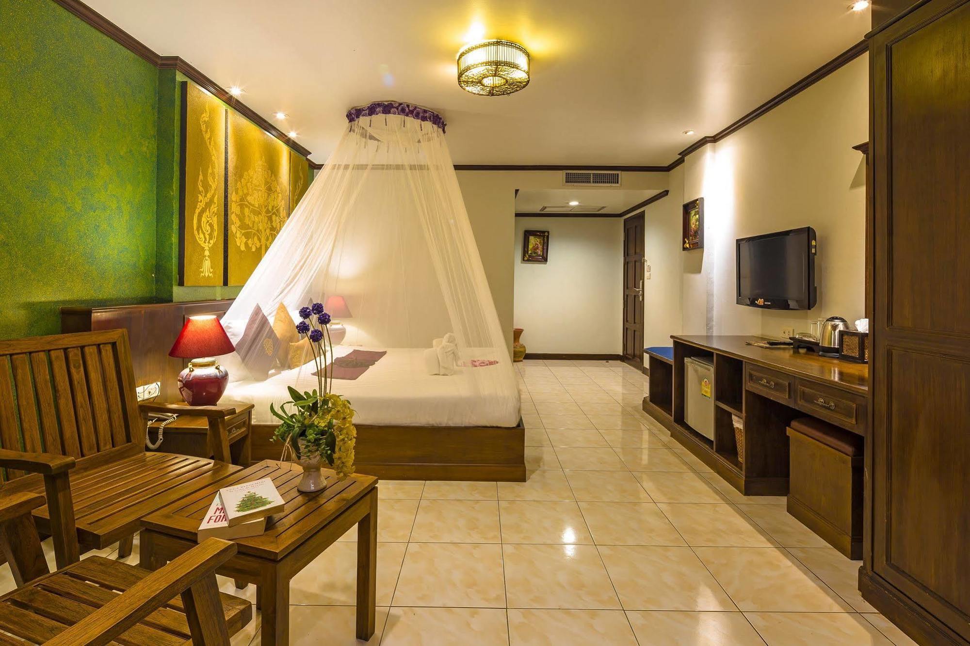 Tanawan Phuket Patong