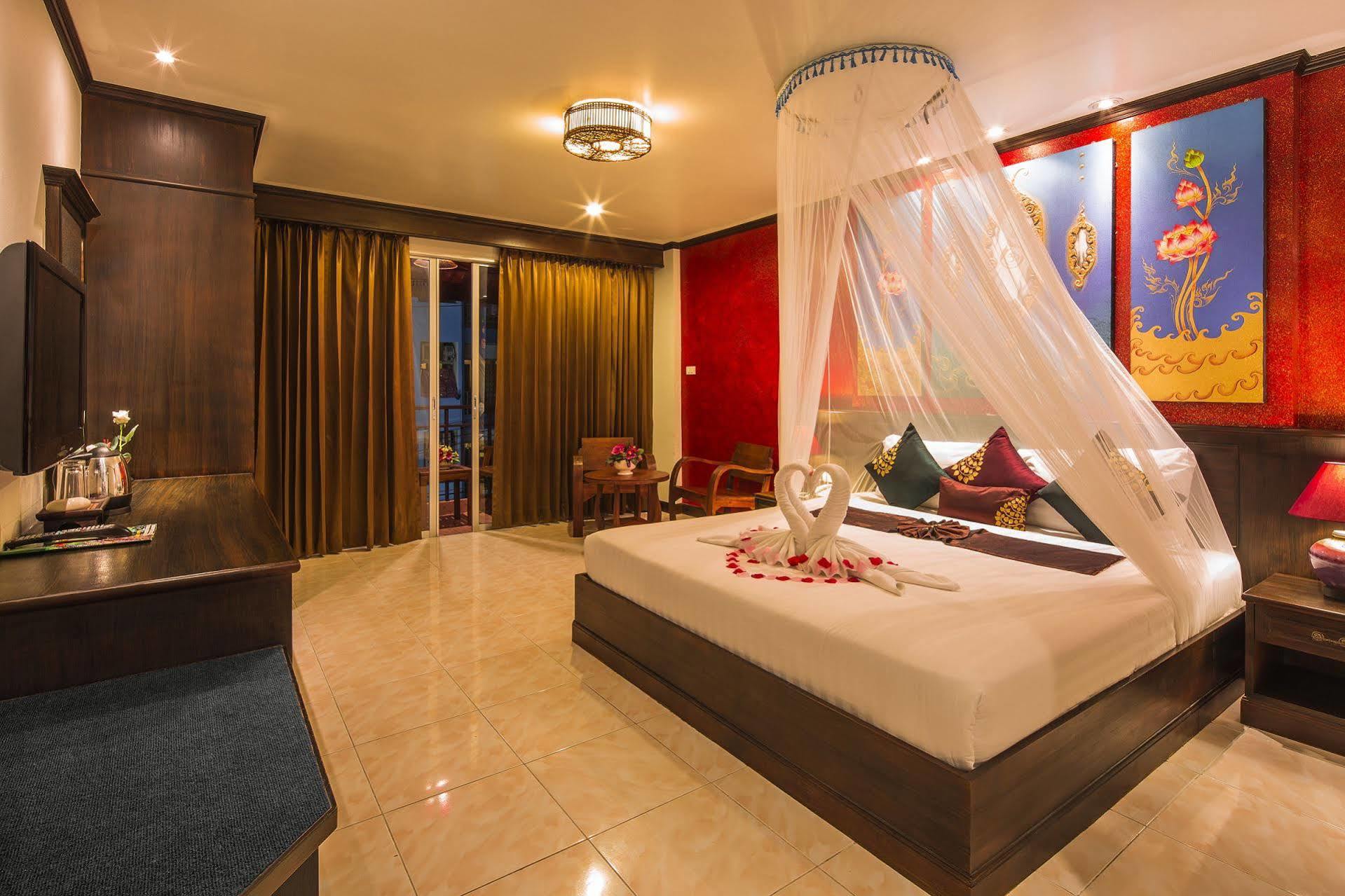 Tanawan Phuket Patong