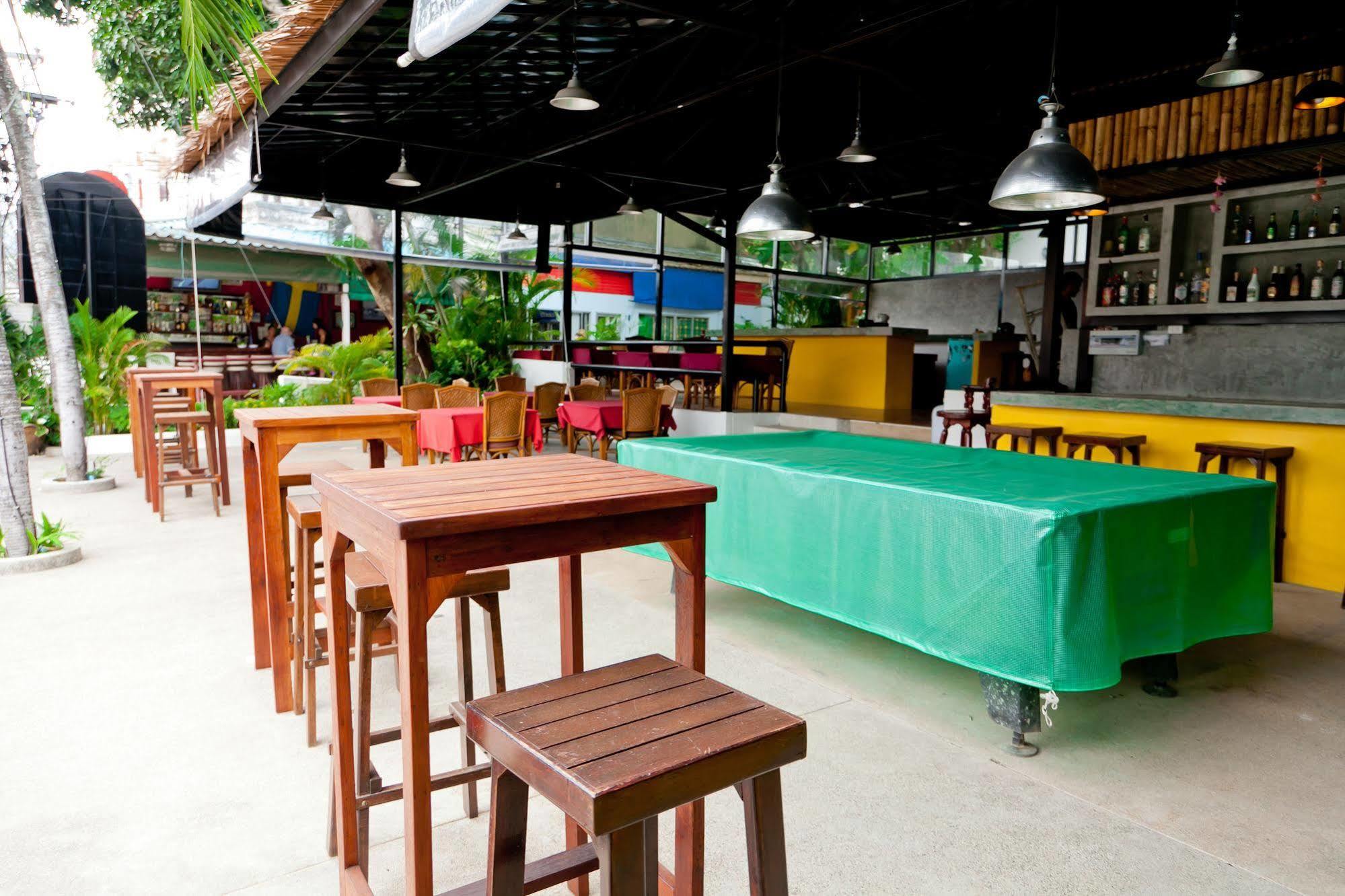 Fullmoon Beach Resort Karon