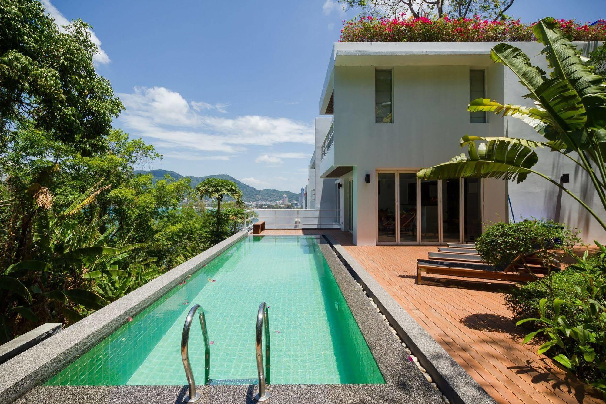 Jirana Patong Hotel 5*