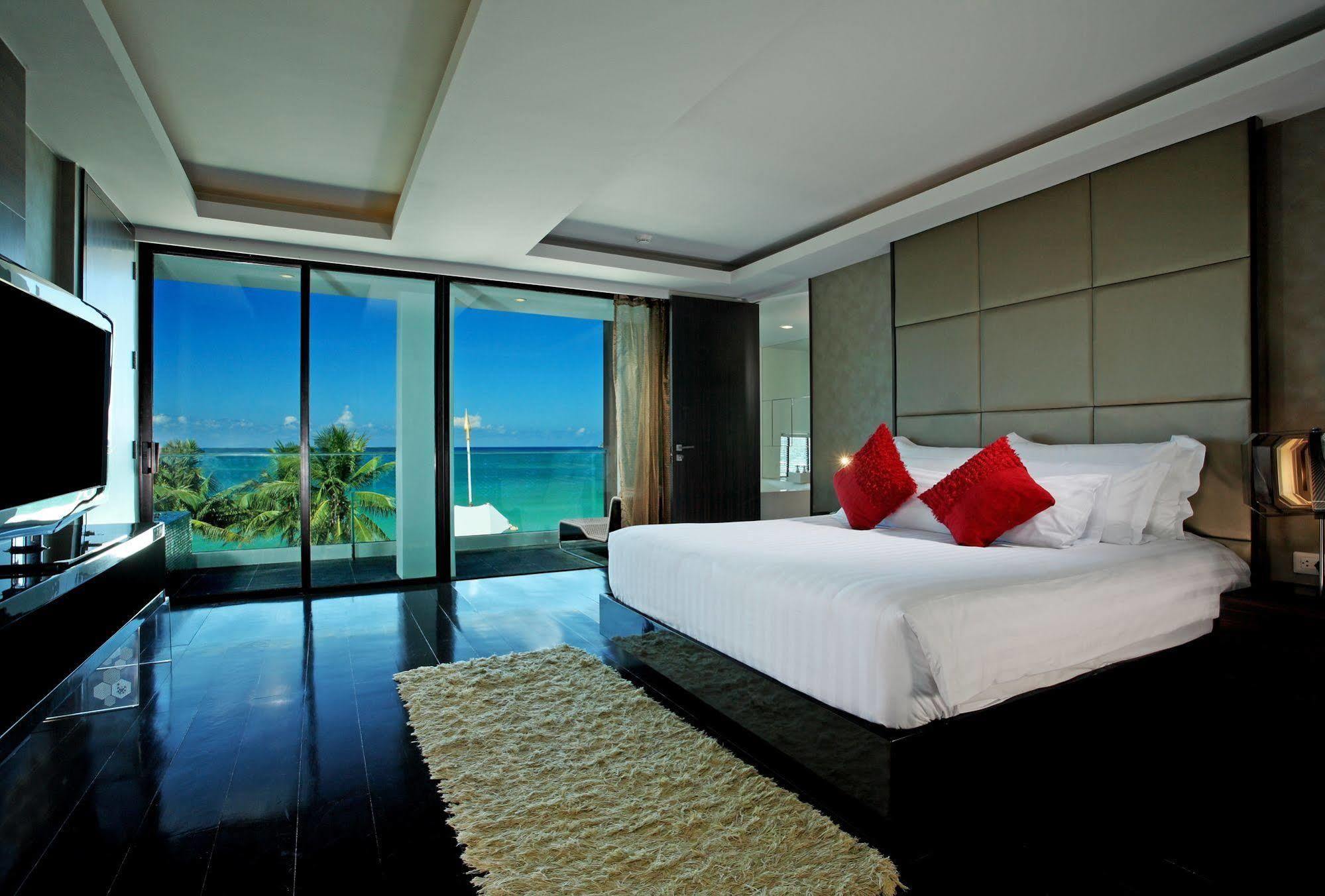B - Lay Tong Phuket