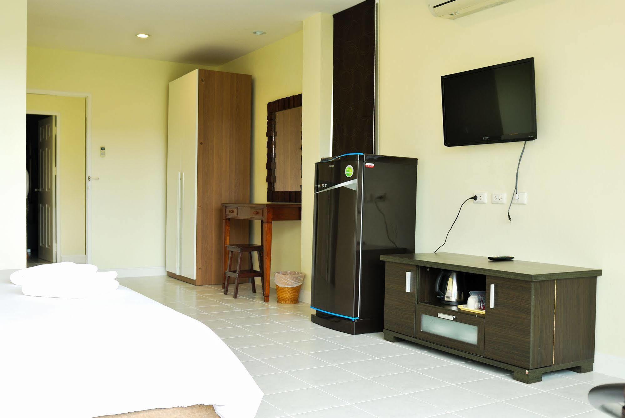 Glitter House Phuket
