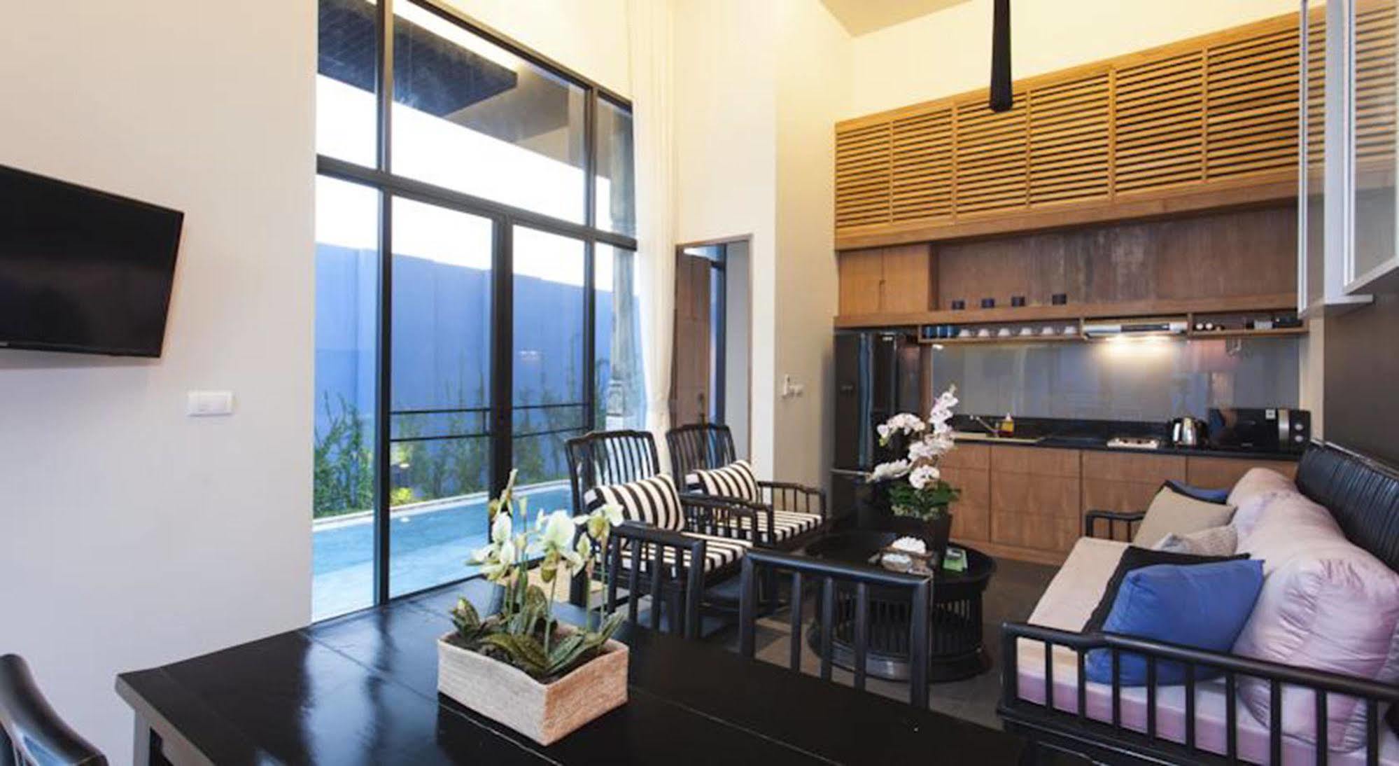 Wings By Two Hotel 4*